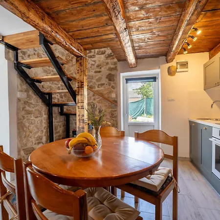 Ferienhaus Kuca Za Odmor Nikola Zadar