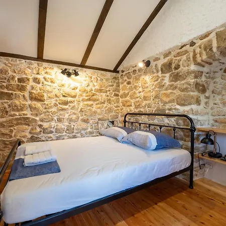 別荘 Kuca Za Odmor Nikola ザダル